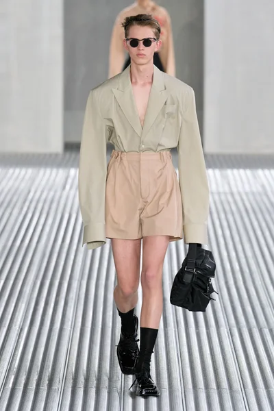 Look 24
